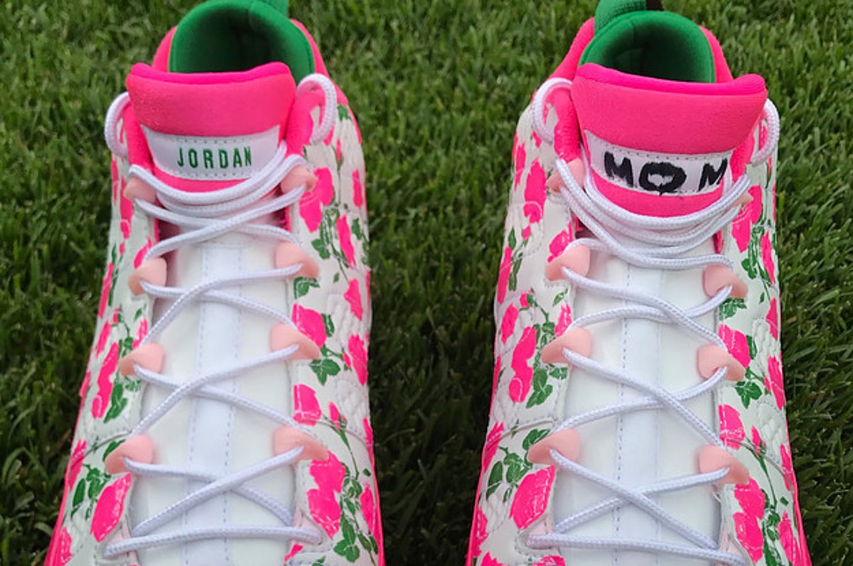 MLB goes pink to celebrate Mother's Day