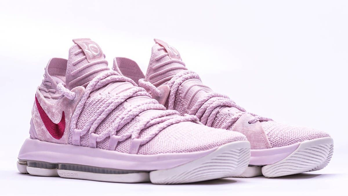 A teaser image of the upcoming Nike KD 10 'Aunt Pearl' has surfaced.