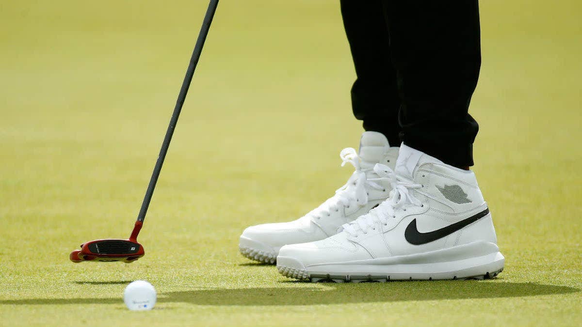Jason Day wears Air Jordan 1 golf shoes at the Open Championship.