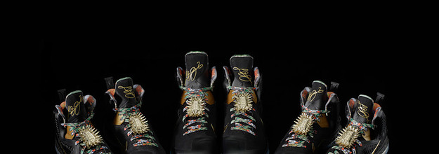 Lebron 16 watch sale the throne on feet