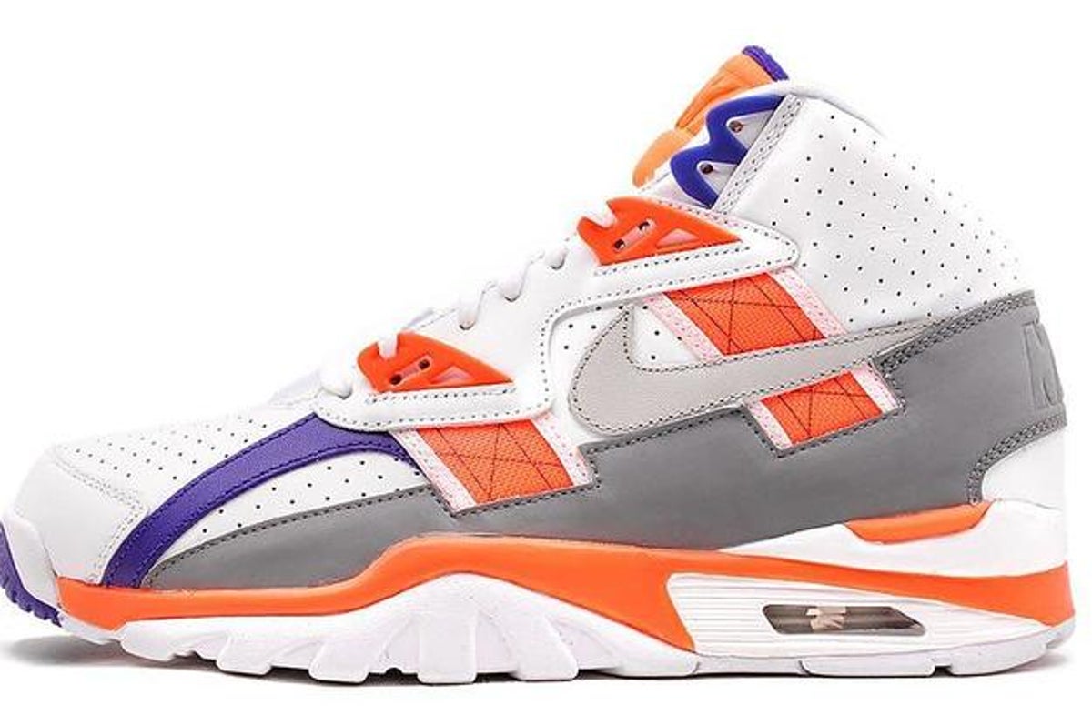 Nike Looks To Bring Back Bo Jackson's Air Trainer SC Auburn