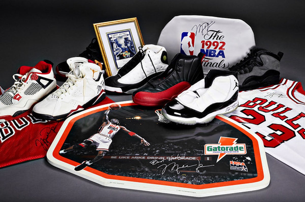 Truck filled with Michael Jordan memorabilia visits Chicago - Sports  Illustrated Chicago Bulls News, Analysis and More