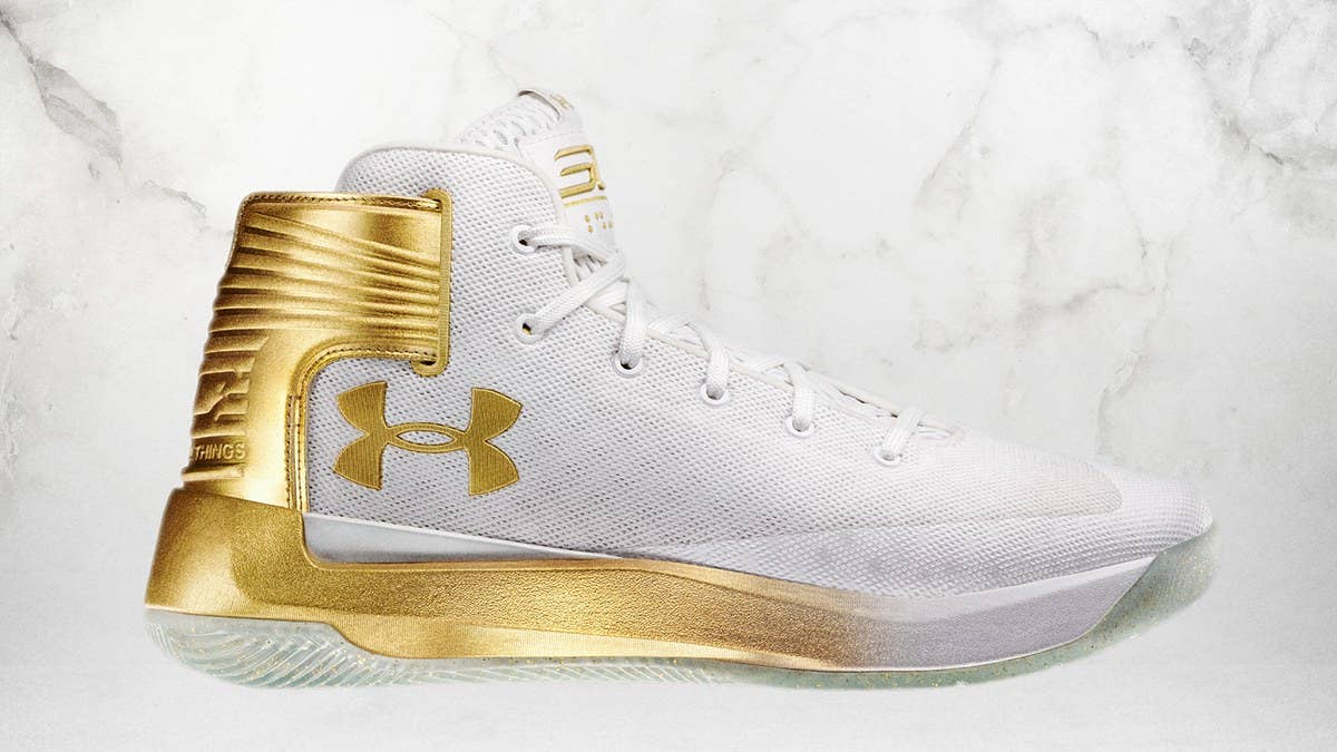 Under Armour debuts Steph Curry's new 3Zer0 sneakers with a scavenger hunt in New York City.