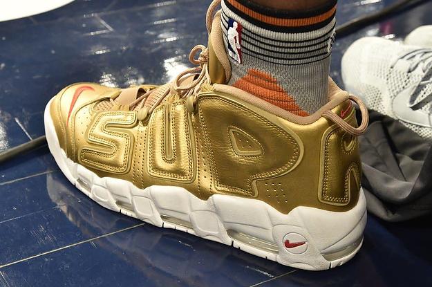 Gold Supreme x Nike Air More Uptempo Debuts in the Dunk Contest 