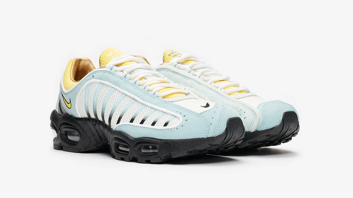 Sneakersnstuff celebrates the 20th anniversary of its opening with a special '20th Anniversary' SNS x Nike Air Max Tailwind IV. Click here to learn more.