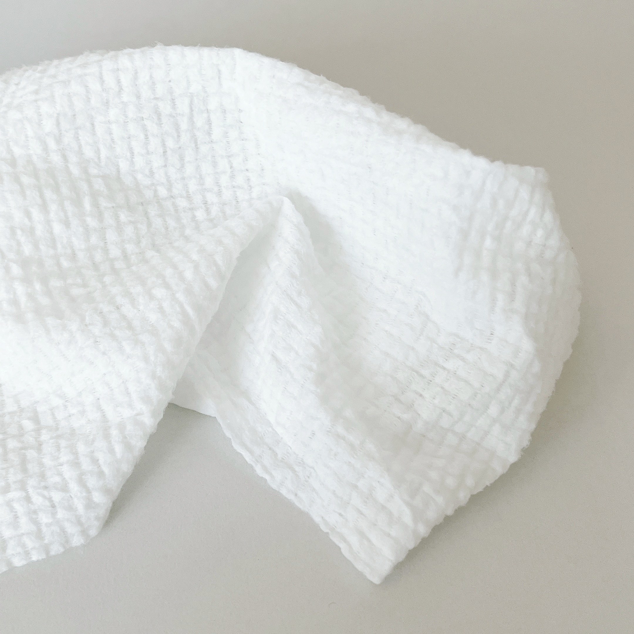 Seria(セリア)のおすすめ防災グッズ「圧縮タオル」