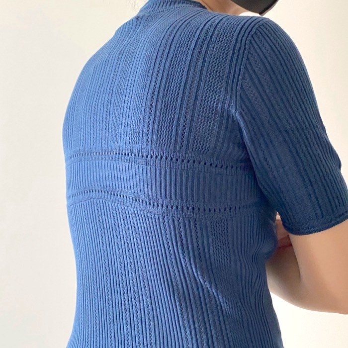 UNIQLO（ユニクロ）のオススメのトップス「3Dメッシュセーター（5分袖）」