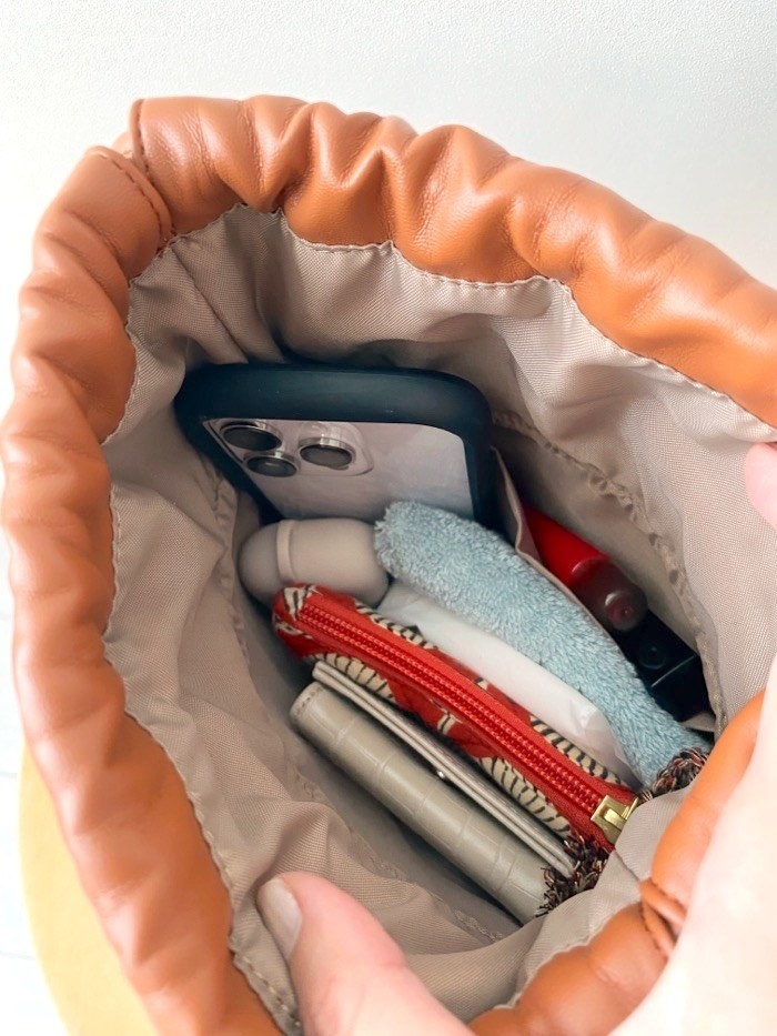 GU（ジーユー）のおすすめバッグ「ザツザイミニショルダーバッグ」