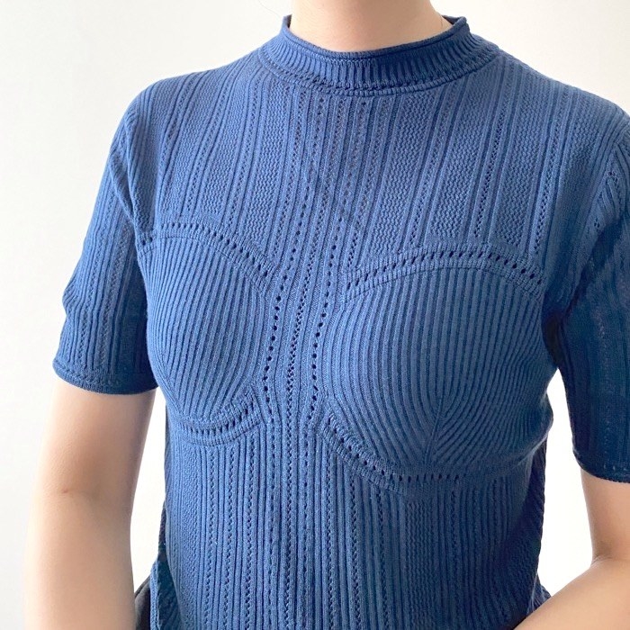 UNIQLO（ユニクロ）のオススメのトップス「3Dメッシュセーター（5分袖）」