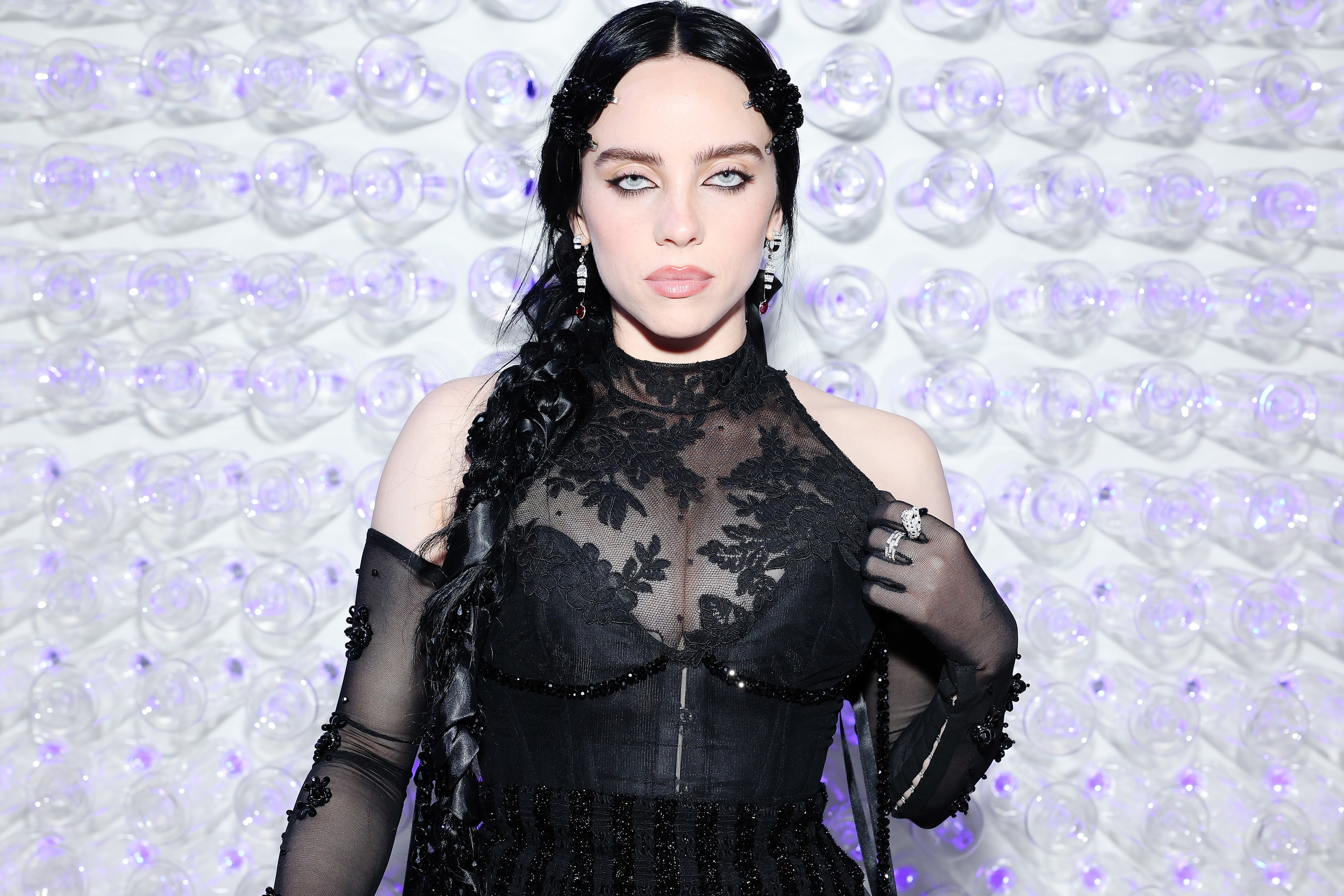 A closeup of Billie at the event