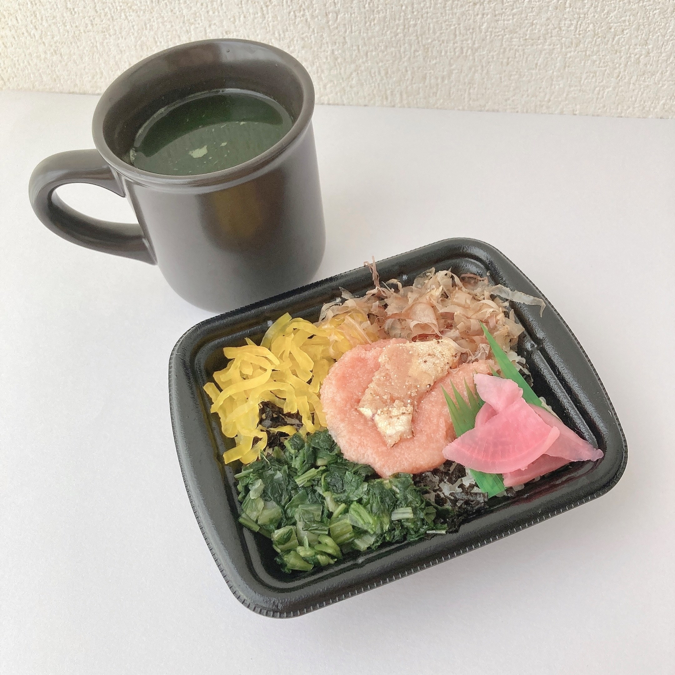 FamilyMart(ファミリーマート)のオススメのお弁当「たらこごはん」