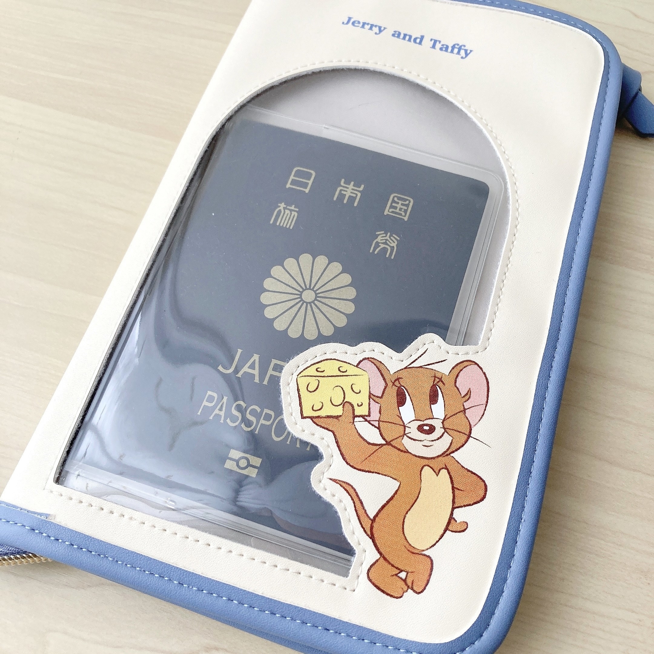 PLAZA（プラザ）で見つけたオススメのポーチ「TOM and JERRY トムとジェリー マルチポーチ」