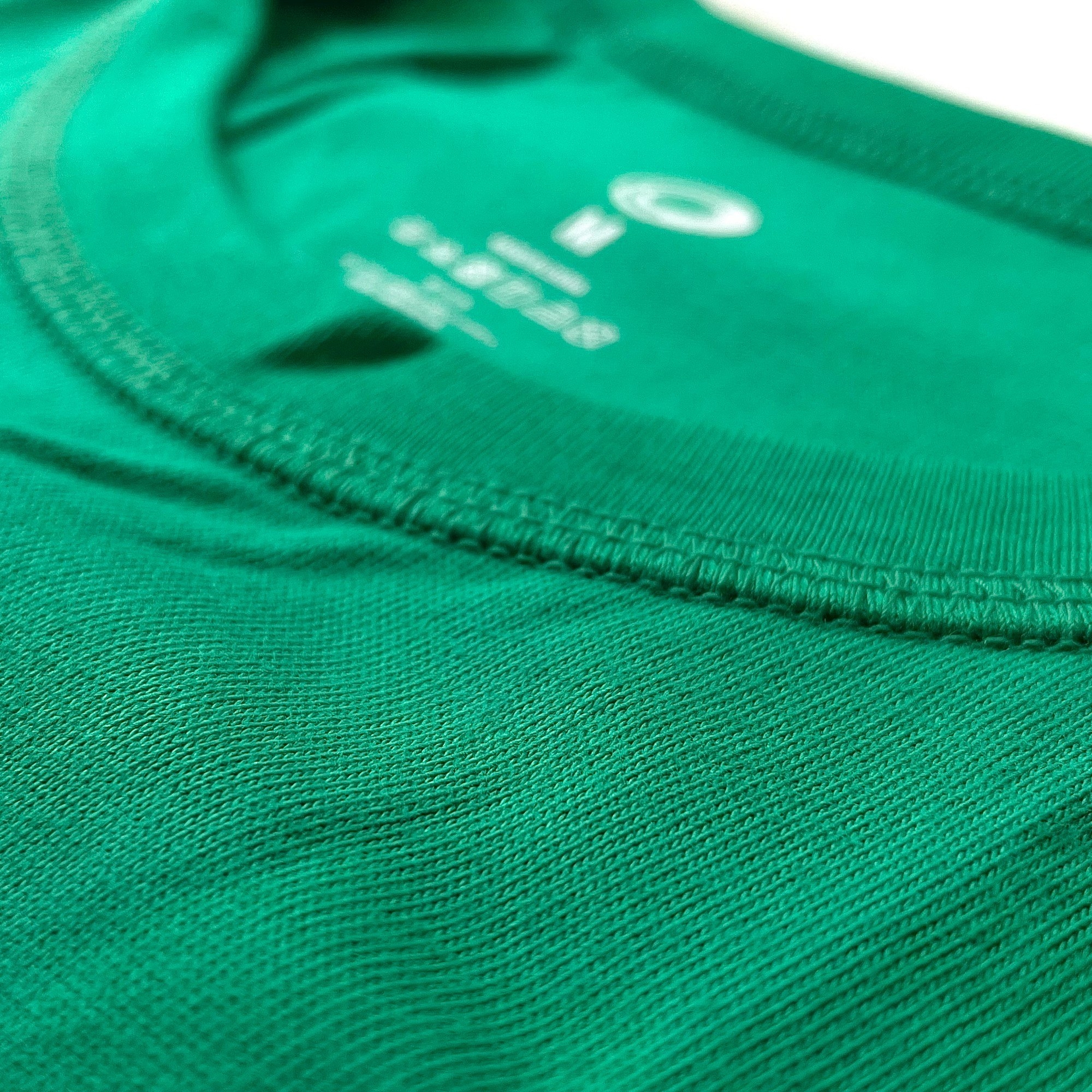 FamilyMart(ファミリーマート)のおすすめのアイテム「アウターTシャツ みどり」