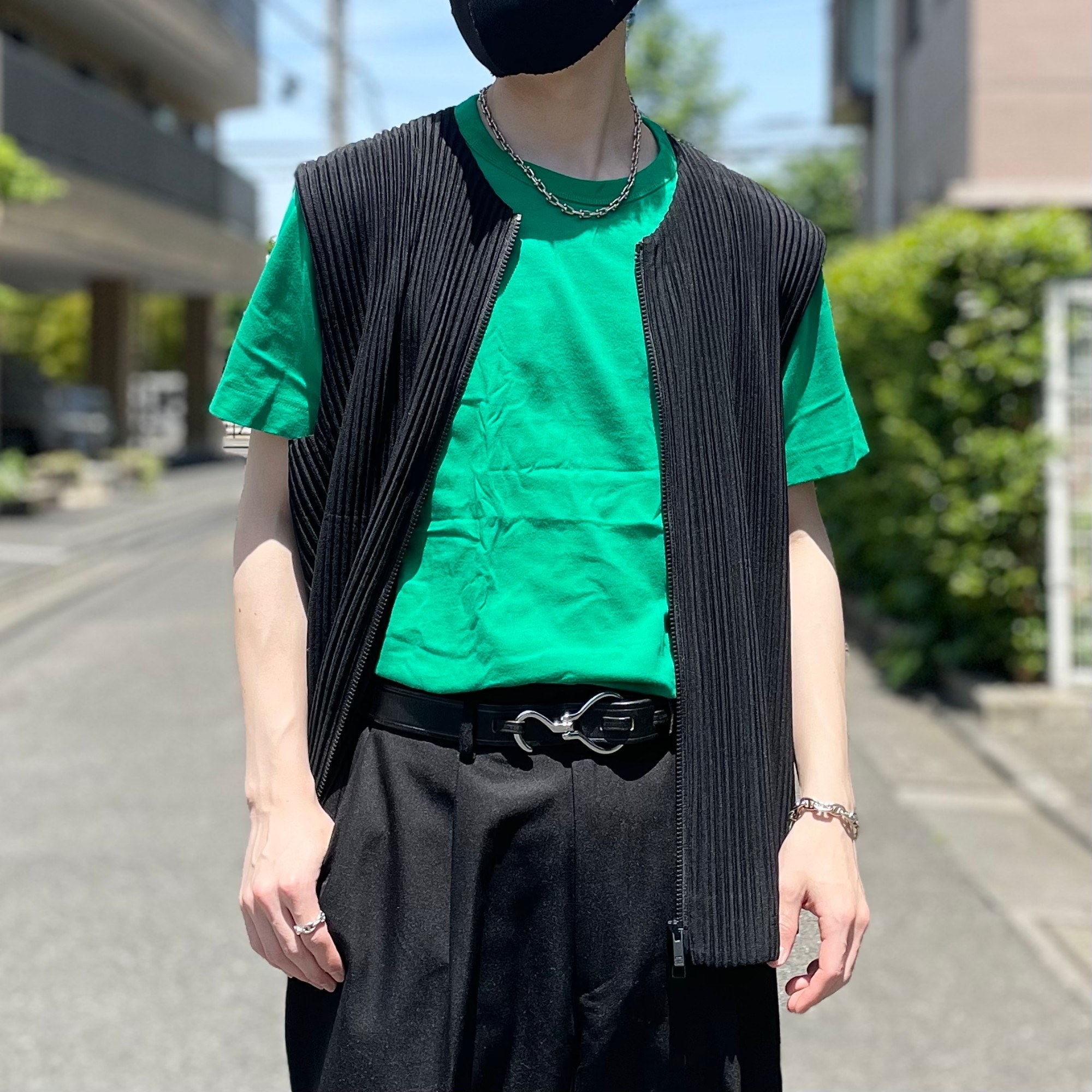 FamilyMart(ファミリーマート)のおすすめのアイテム「アウターTシャツ みどり」