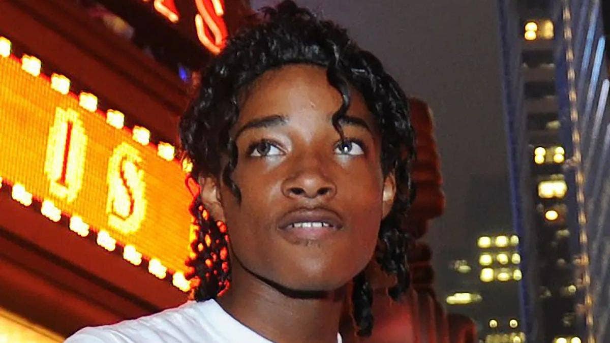 Jordan Neely's family wants the marine who fatally choked the 30-year-old Michael Jackson impersonator to be prosecuted following his death on Monday.