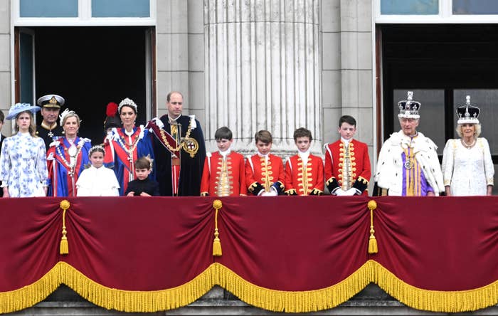 the royal family lined up