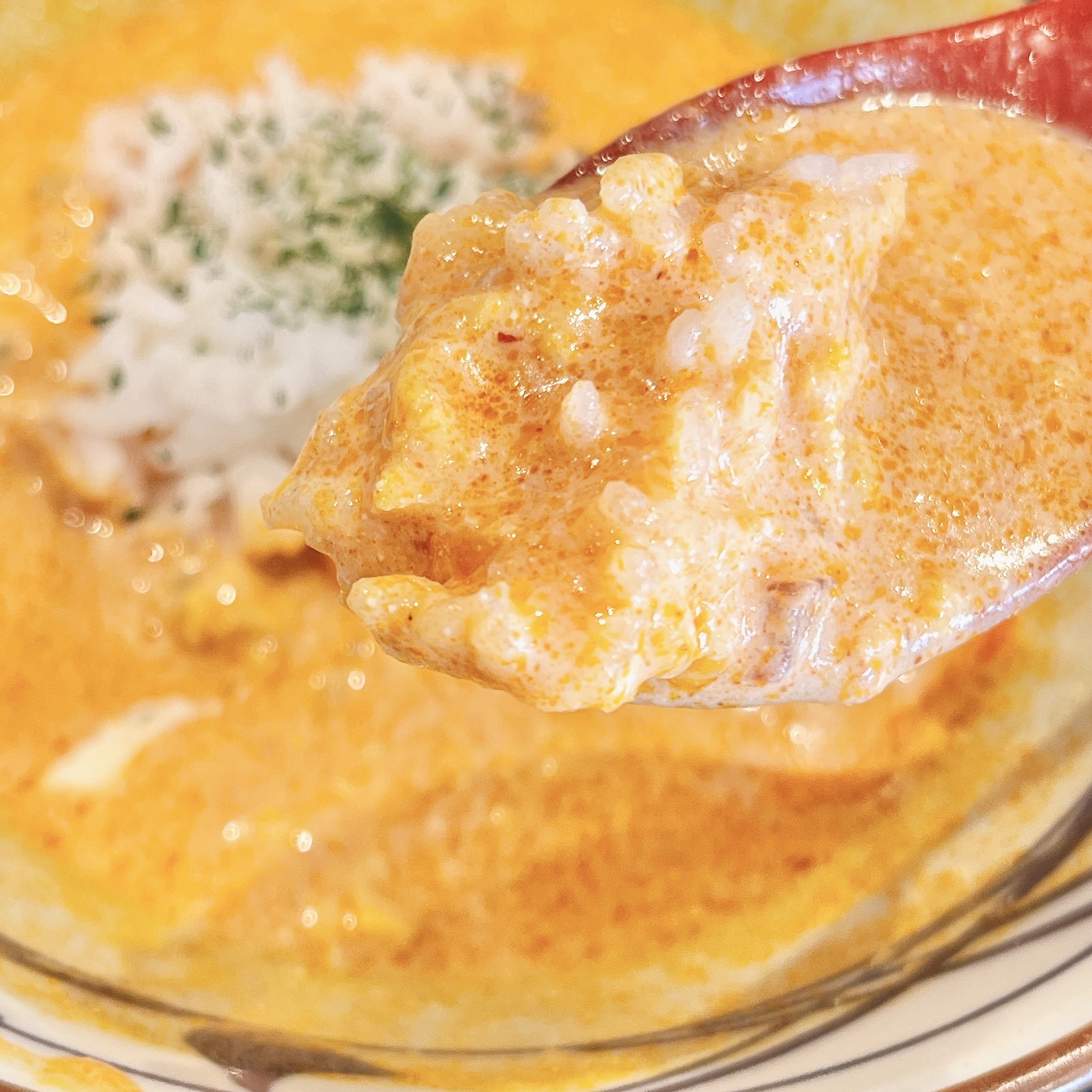 丸亀製麺のおすすめのうどん「豆乳仕立ての冷やしトマたまカレーうどん ひと口ごはんつき」