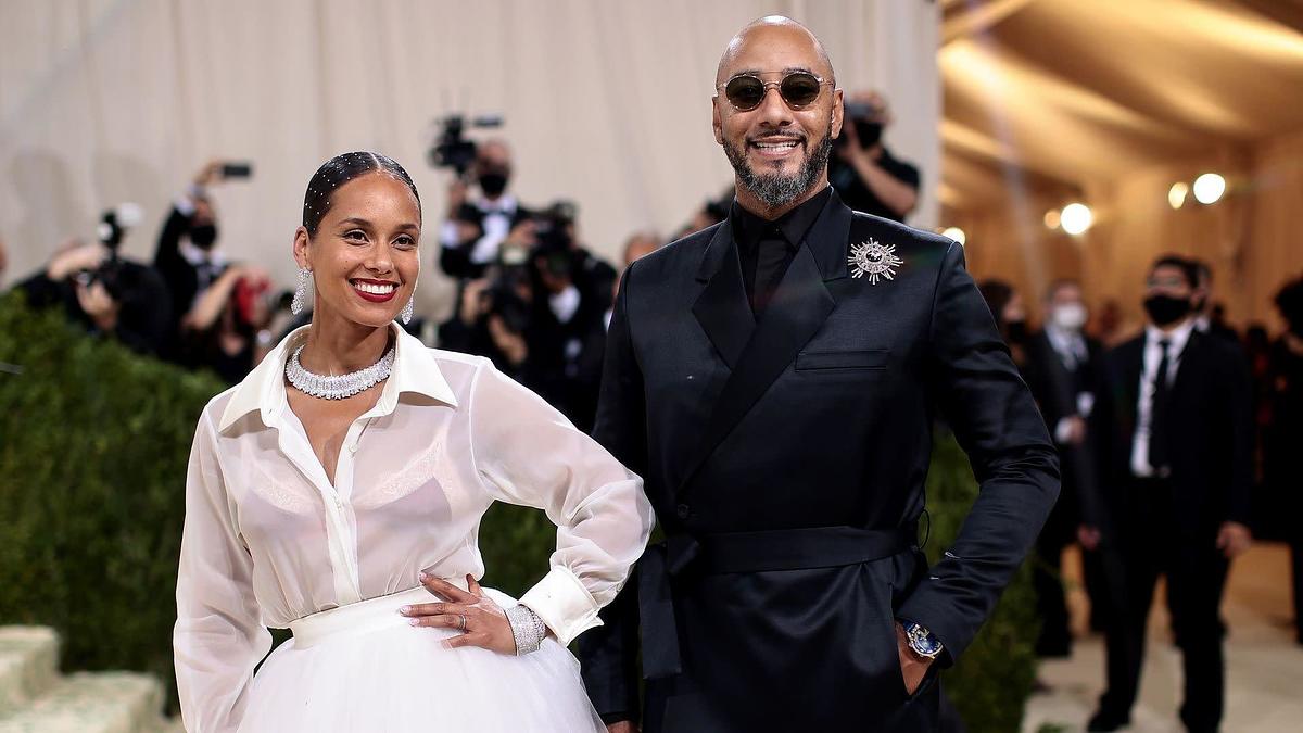 WATCH] Swizz Beatz Gifts Alicia Keys A Rare Mercedes-Maybach Designed By Virgil  Abloh - The Source