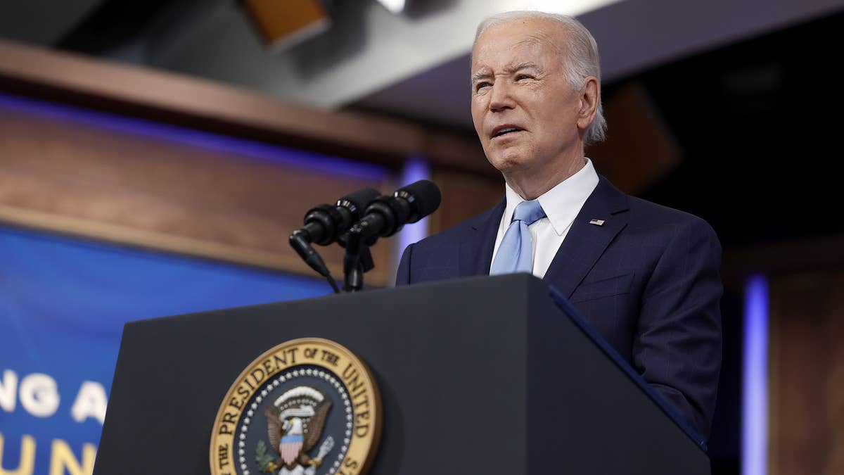 President Joe Biden is proposing new regulations that will require airlines to reimburse customers who experience delayed or canceled flights caused by the airline.