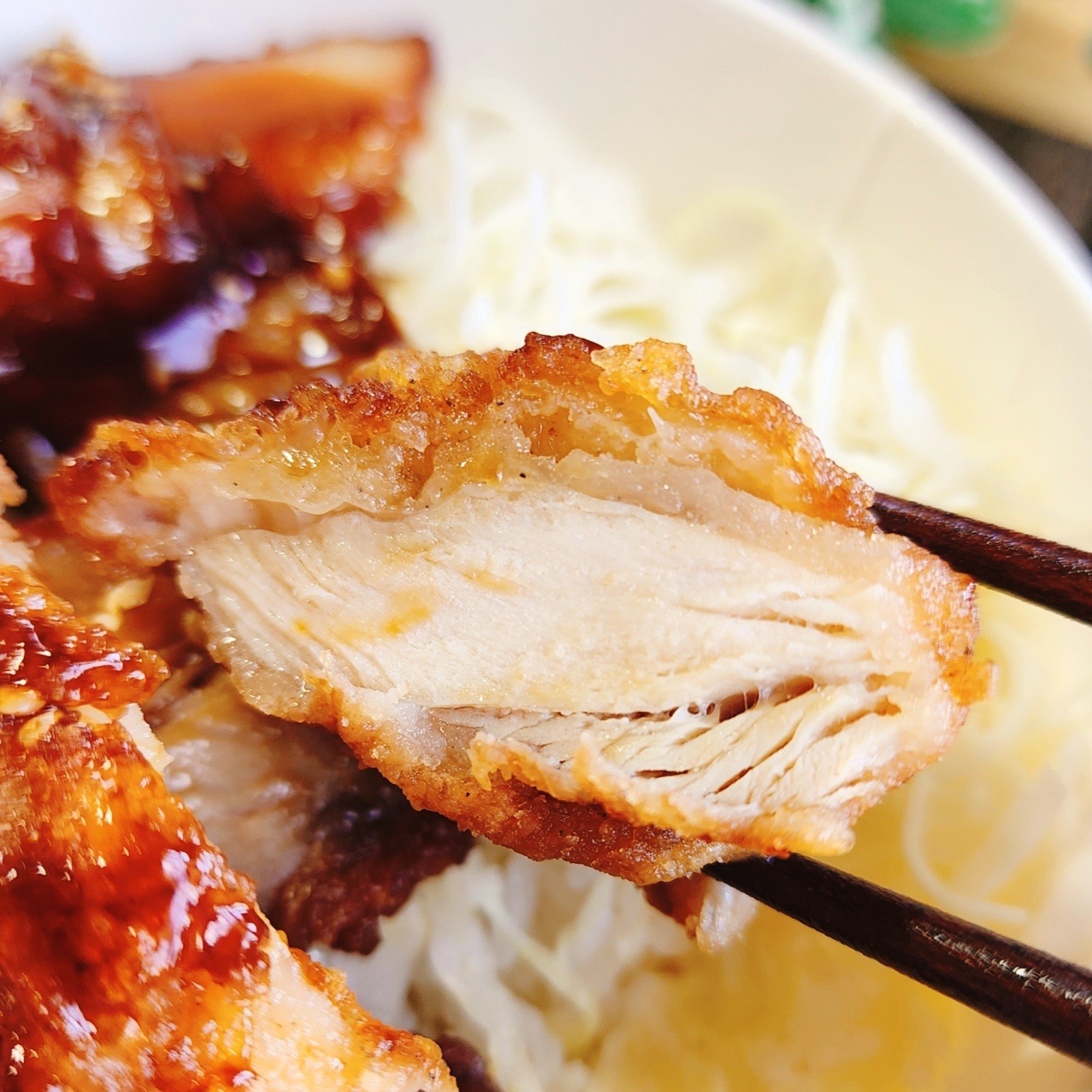 LAWSON（ローソン）のおすすめお弁当「てりやきソースの焼豚＆から揚げ丼」