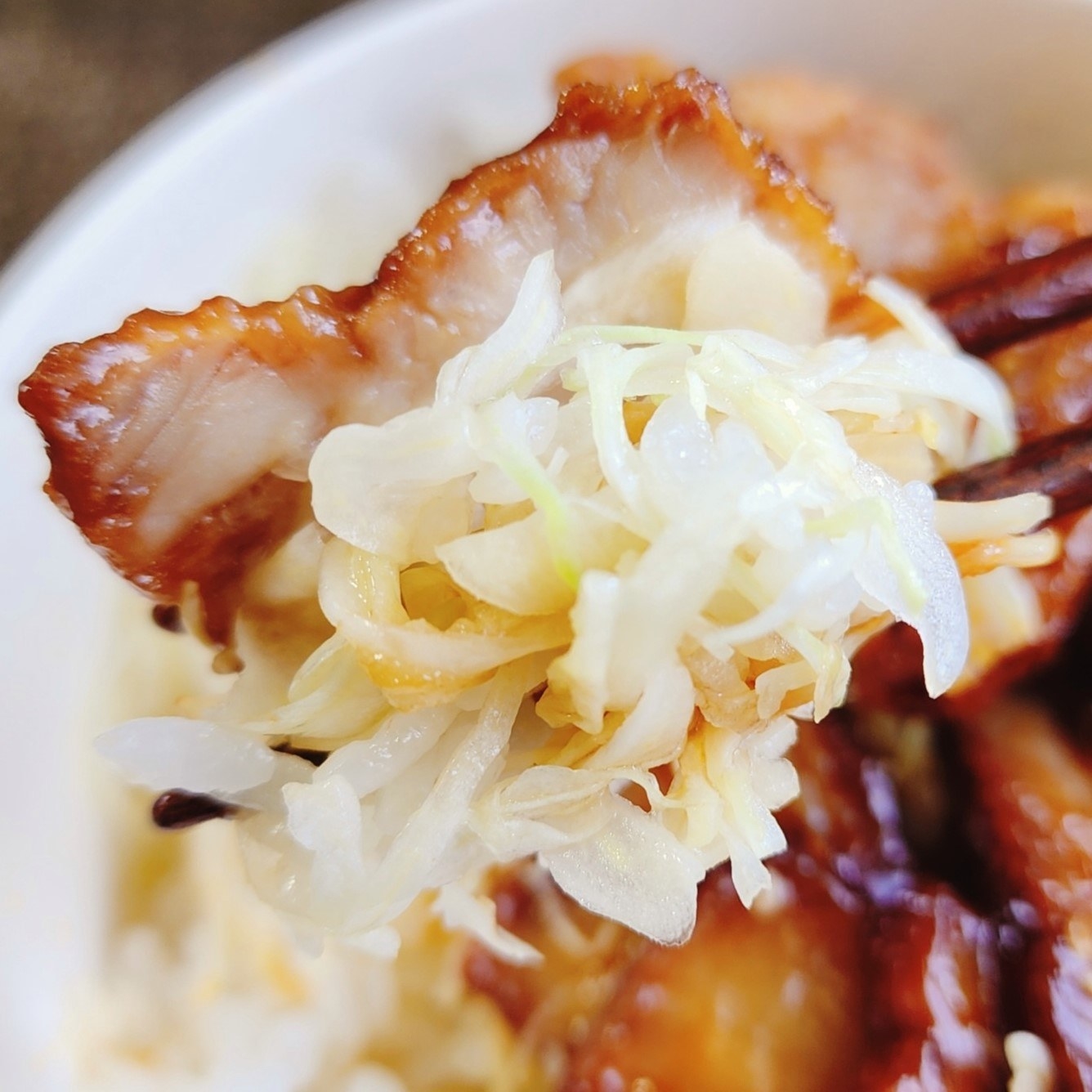 LAWSON（ローソン）のおすすめお弁当「てりやきソースの焼豚＆から揚げ丼」