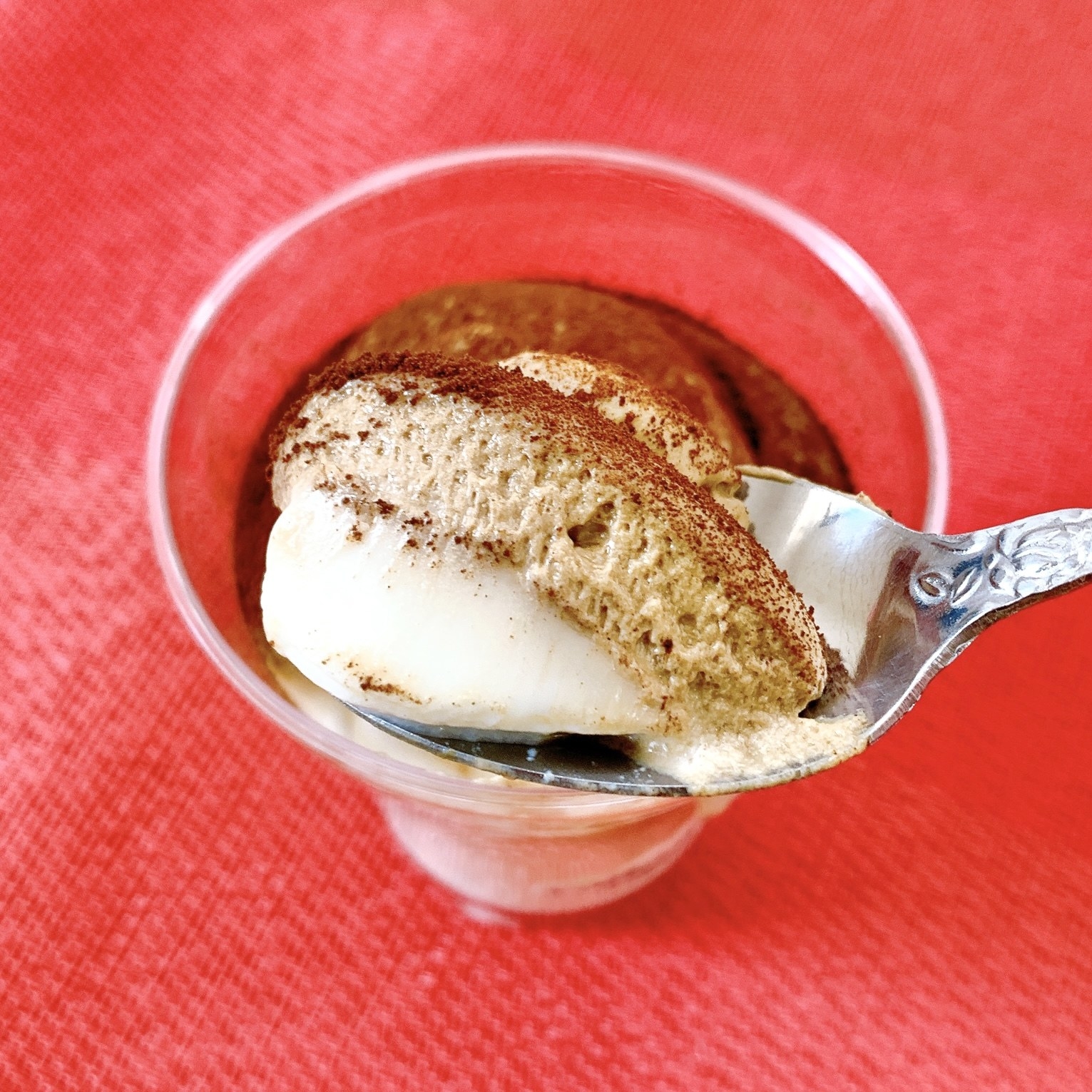 セブン-イレブンのおすすめのスイーツ「ダルゴナコーヒー＆とろけるミルクプリン」