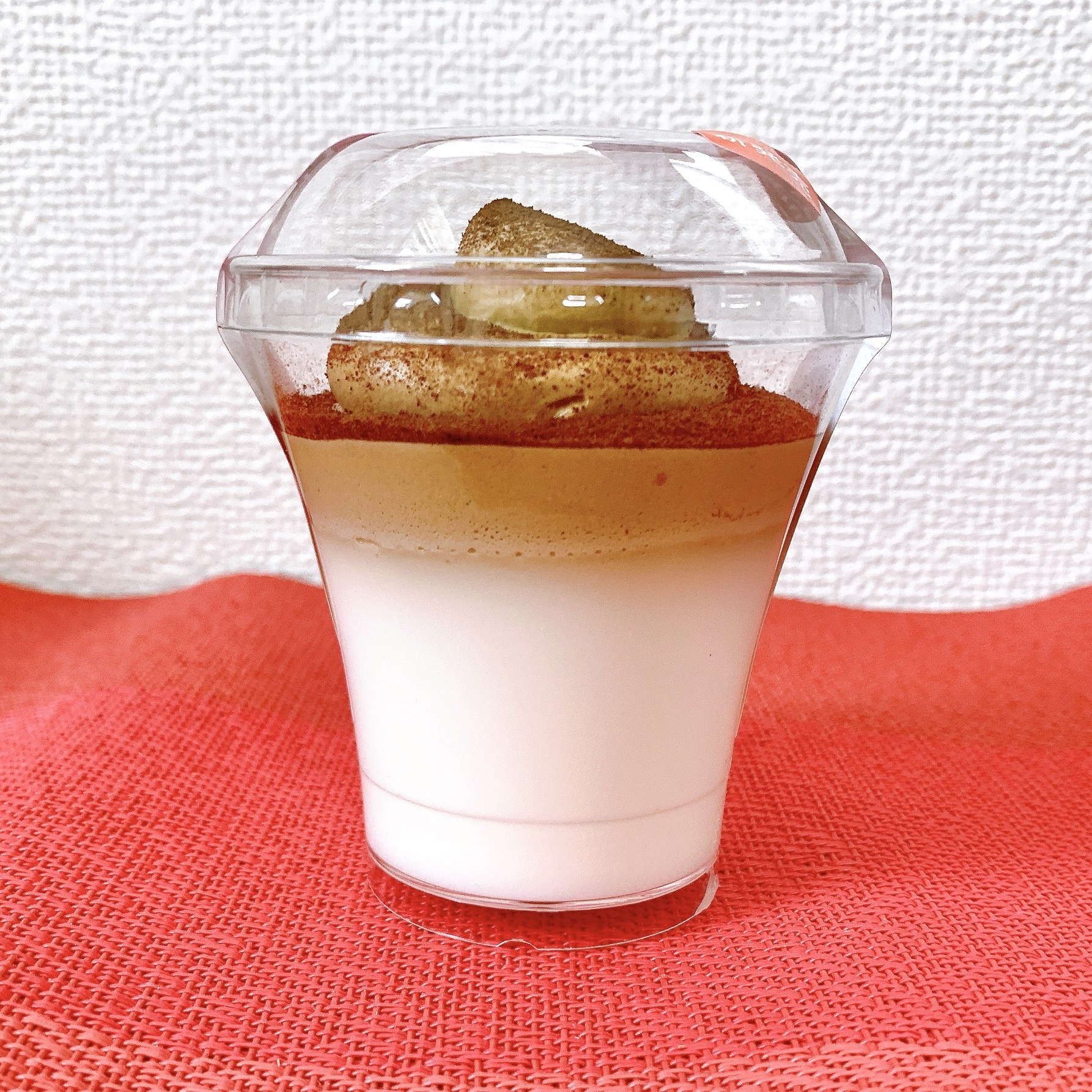 セブン-イレブンのおすすめのスイーツ「ダルゴナコーヒー＆とろけるミルクプリン」