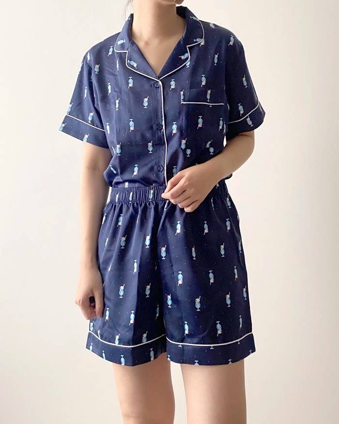 GU（ジーユー）のおすすめパジャマ「サテンパジャマ」
