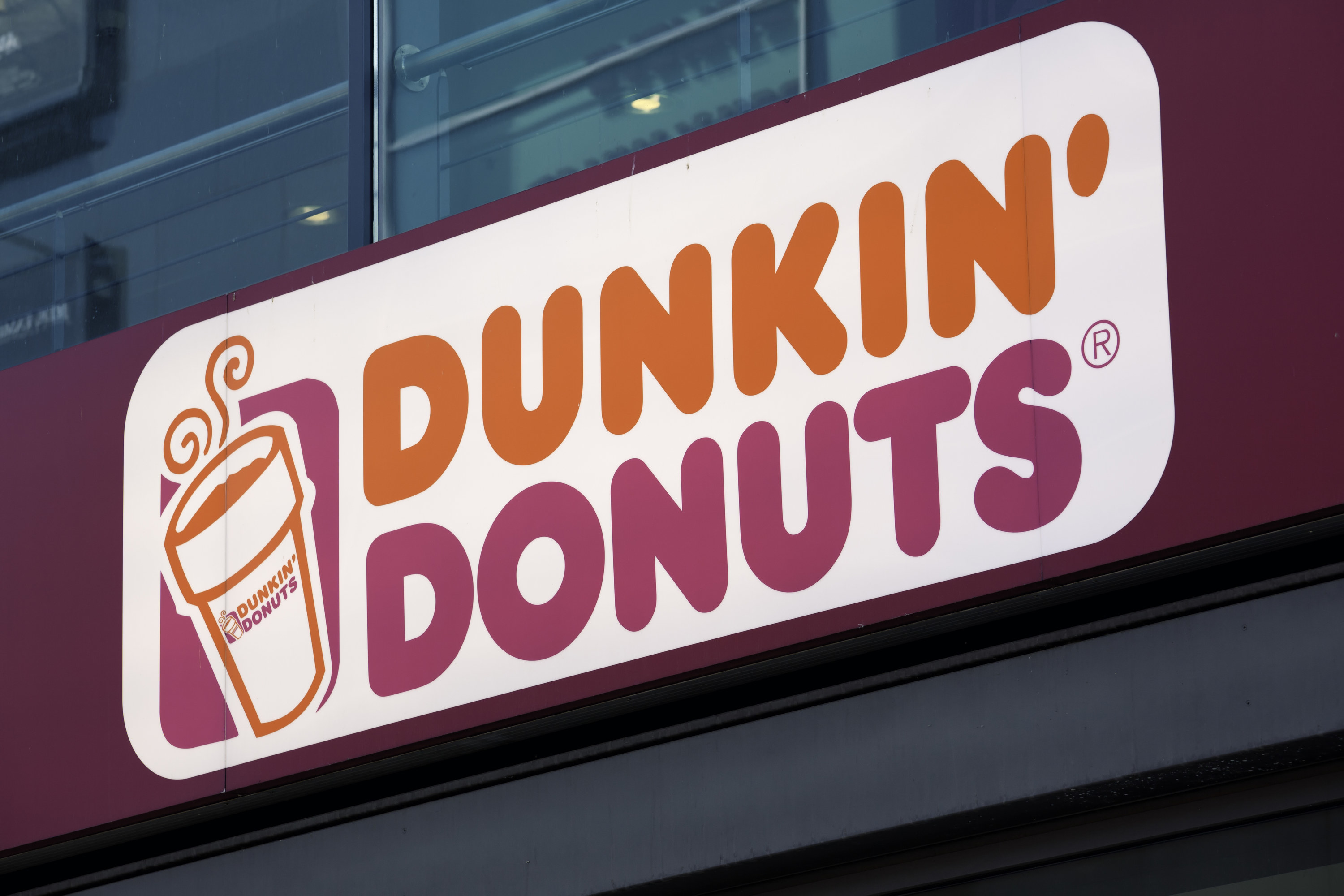 Dunkin donuts storefront