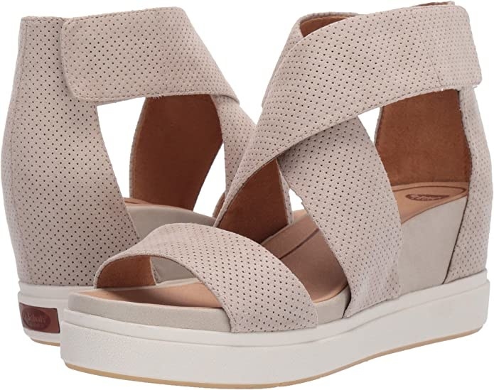 Comfortable Wide Width Wedge Sandals – antelopeshoes