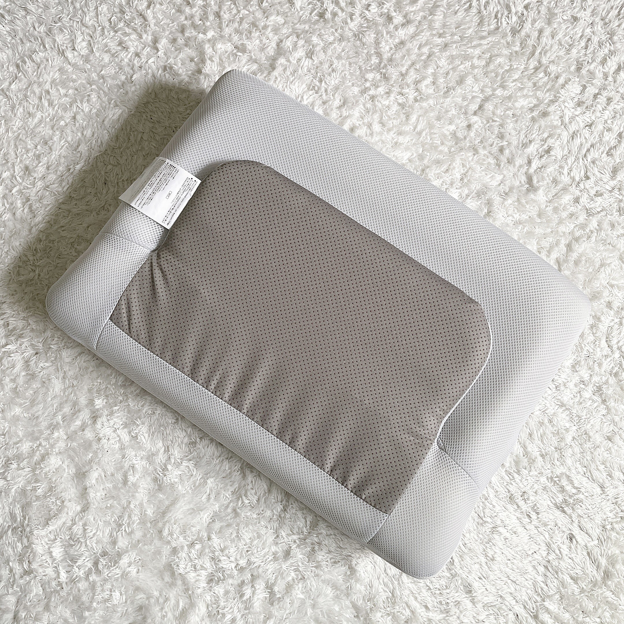 CAINZ(カインズ)のおすすめの便利グッズ「枕にもなる背もたれイス Lepoco クールグレー」