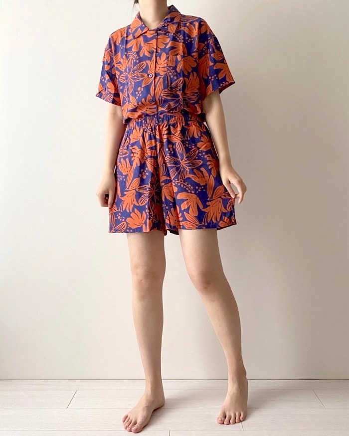 GU（ジーユー）のおすすめのパジャマ「レーヨンパジャマ(半袖&amp;amp;ショートパンツ)(ボタニカル)+E」のコーディネート