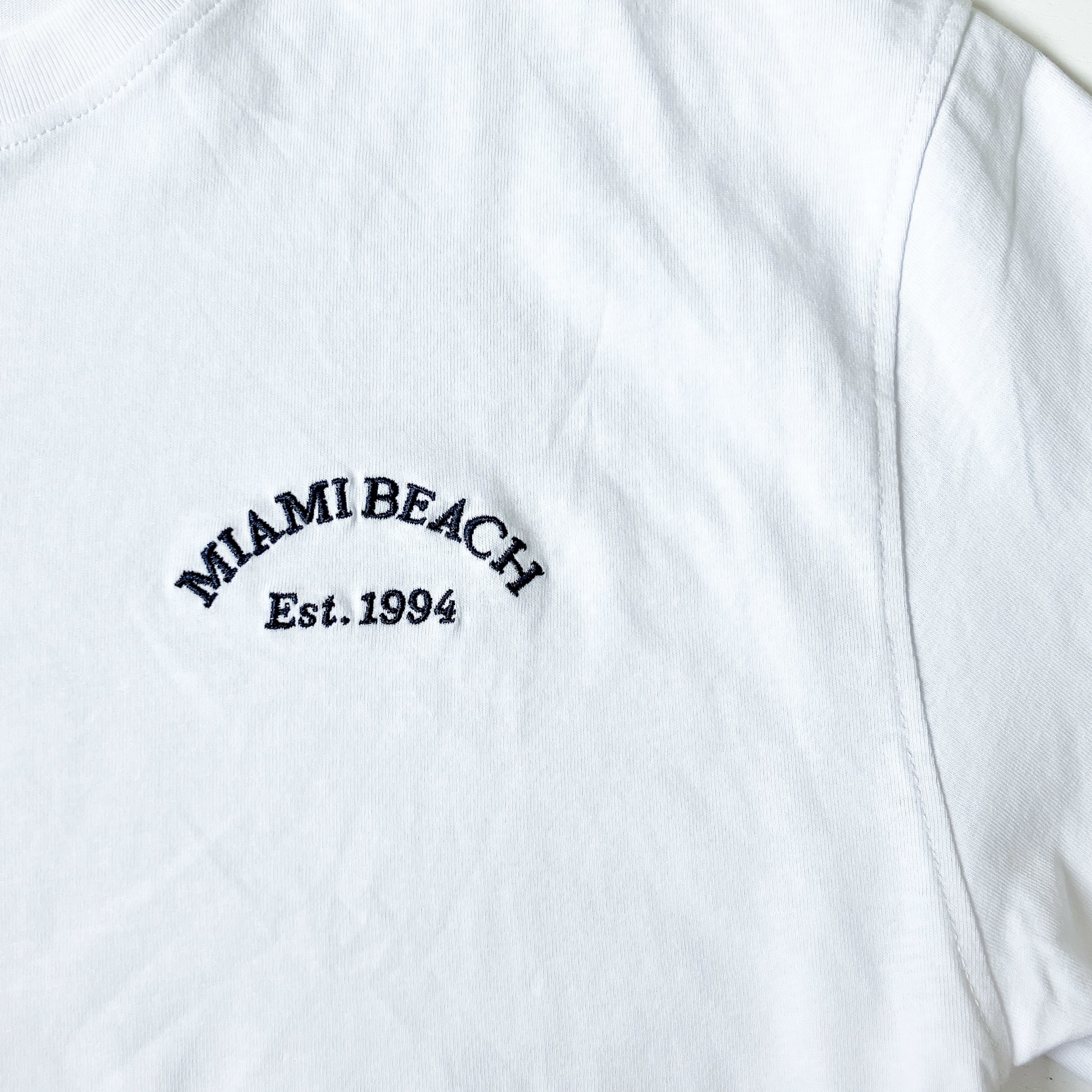 ZARA（ザラ）のおすすめTシャツ「テキストプリント入りクロップド丈Tシャツ」