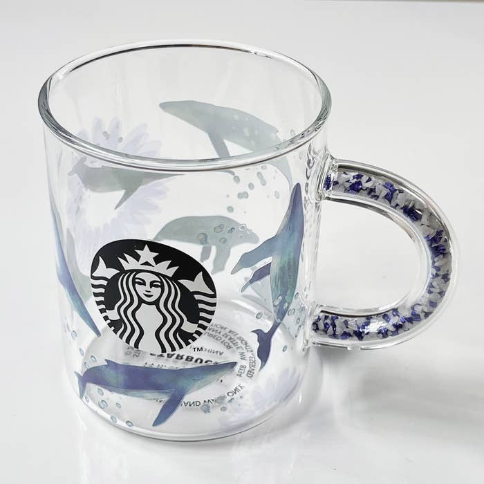 Starbucks Coffee（スターバックスコーヒー）のおすすめマグカップ「ビーズハンドル耐熱グラスマグクジラ414ml」