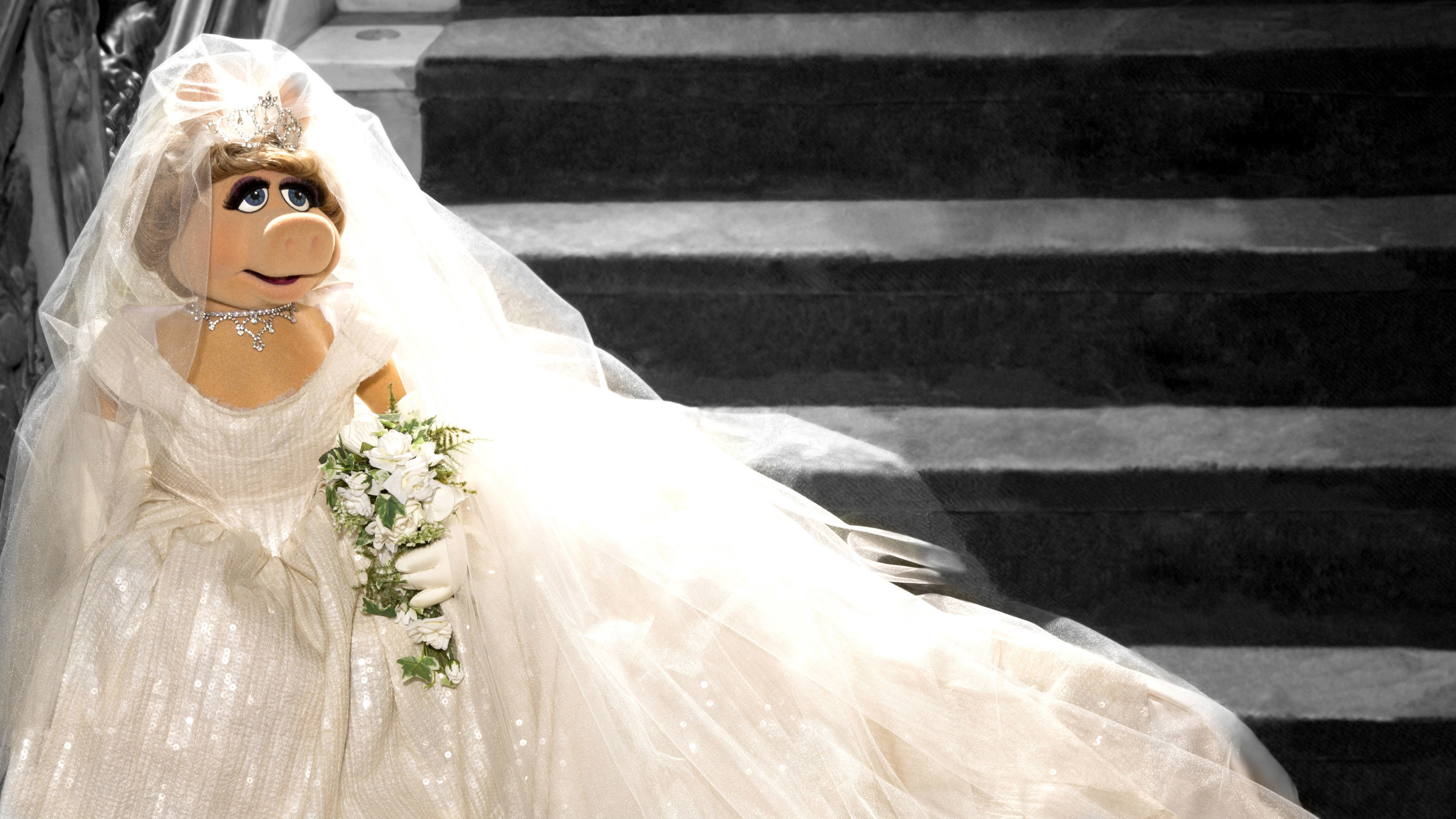 Miss Piggy in Muppets Most Wanted