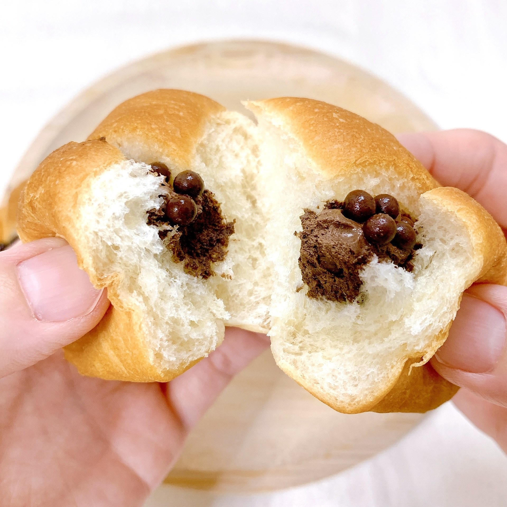 FamilyMart（ファミリーマート）のおすすめのパン「パフチョコホイップサンド」