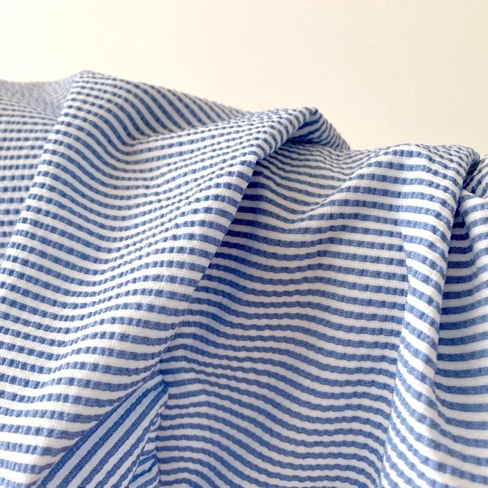 GU（ジーユー）のオススメのトップス「シアサッカーペプラムブラウス(半袖)Z+X」