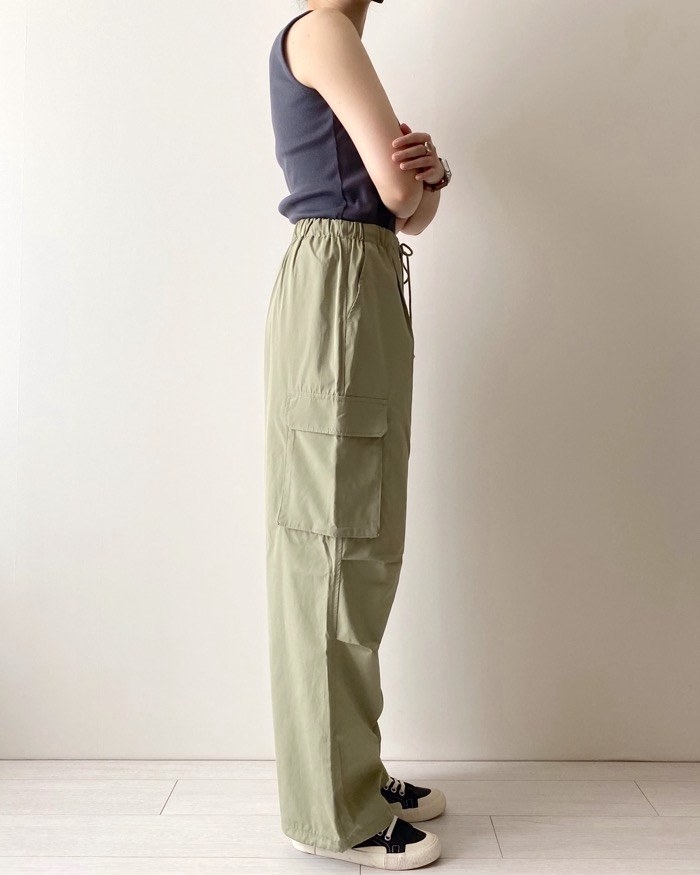 ユニクロのオススメのファッション「パラシュートカーゴパンツ(丈標準70.0～74.0cm)」
