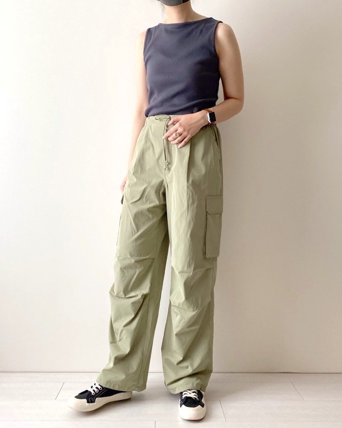 ユニクロのオススメのファッション「パラシュートカーゴパンツ(丈標準70.0～74.0cm)」