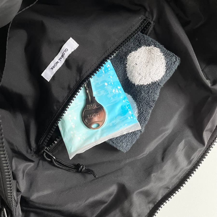 グローバルワーク】大容量なのにめっちゃ軽い！コスパ最強の「楽ちんショルダー」ノートPCも入って天才だわ！