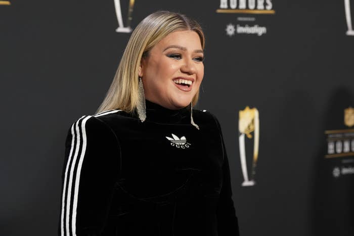 Kelly Clarkson Reveals What She Texted Ex Husband About Her Divorce Album