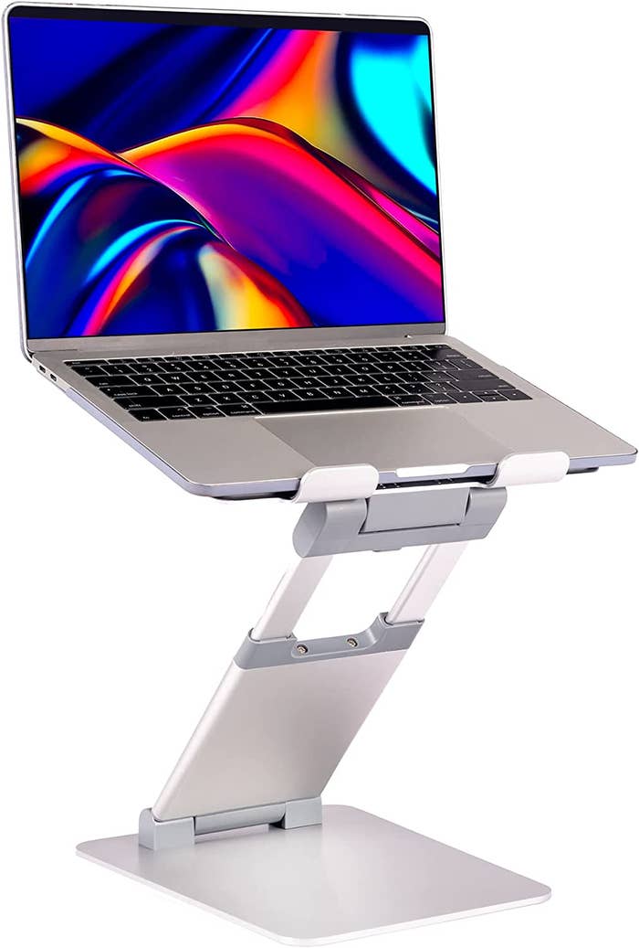The laptop stand