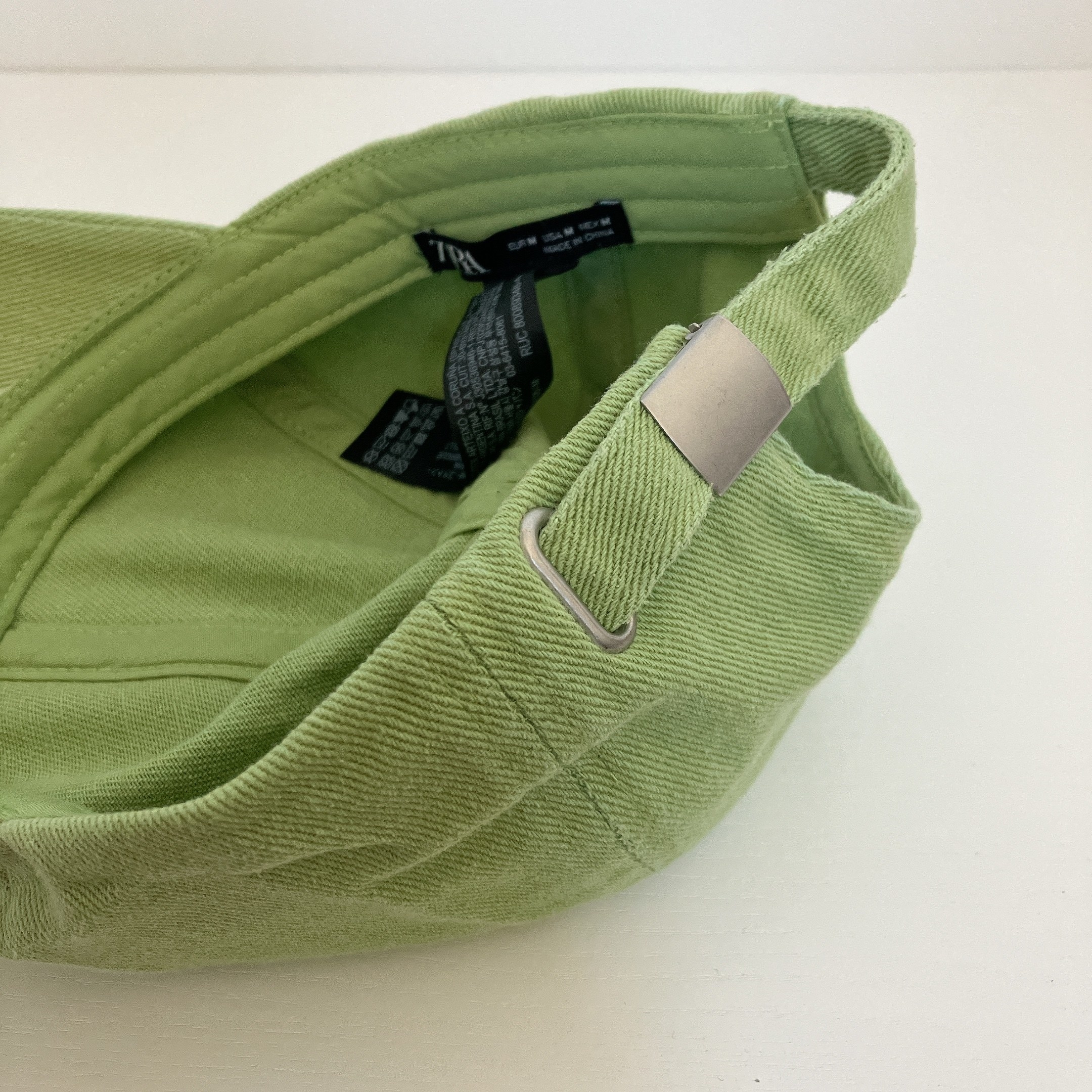 ZARA（ザラ）のおすすめファッションアイテム「ベーシック ツイル キャップ」