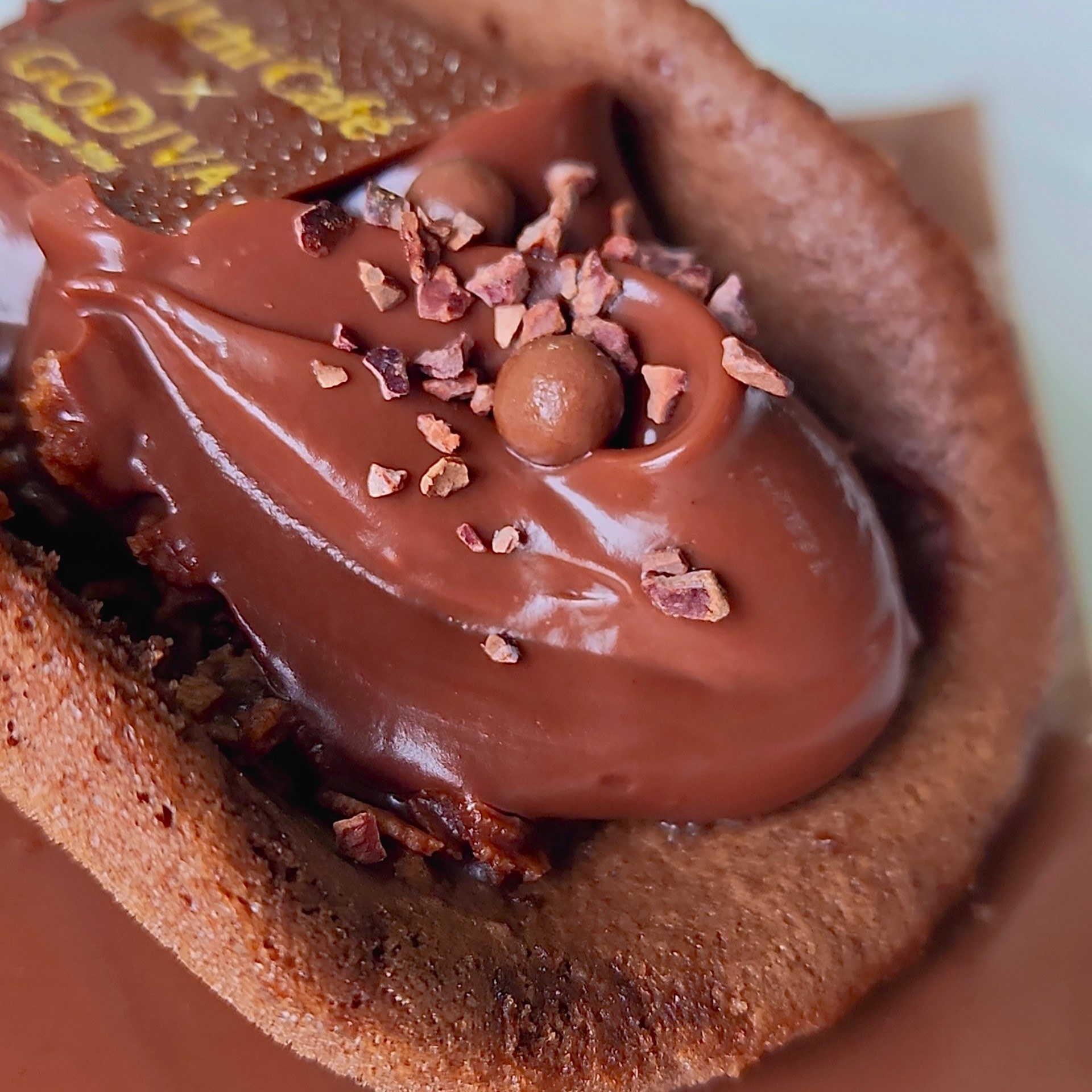 LAWSON(ローソン)のおすすめスイーツ「Uchi Café×GODIVA ショコラオムレット」