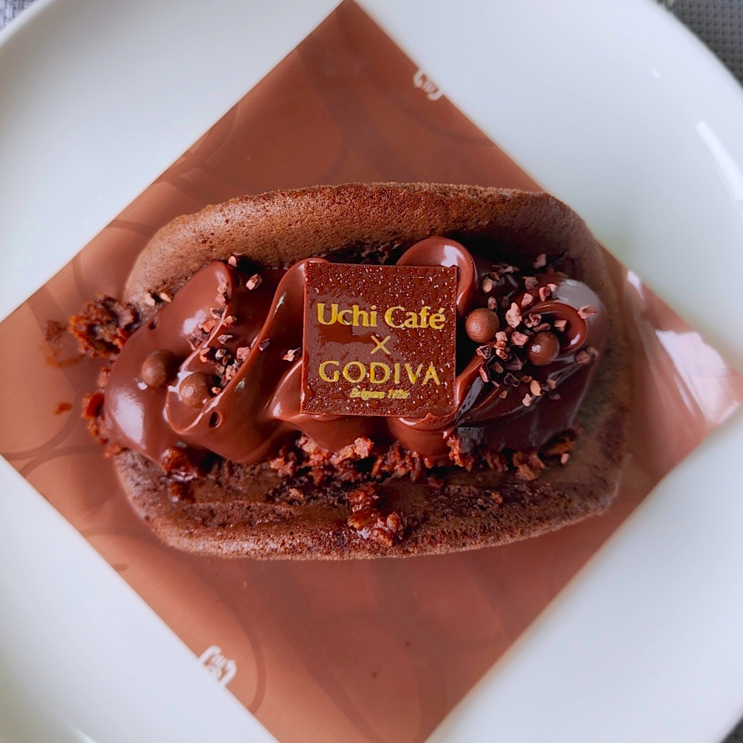 LAWSON(ローソン)のおすすめスイーツ「Uchi Café×GODIVA ショコラオムレット」
