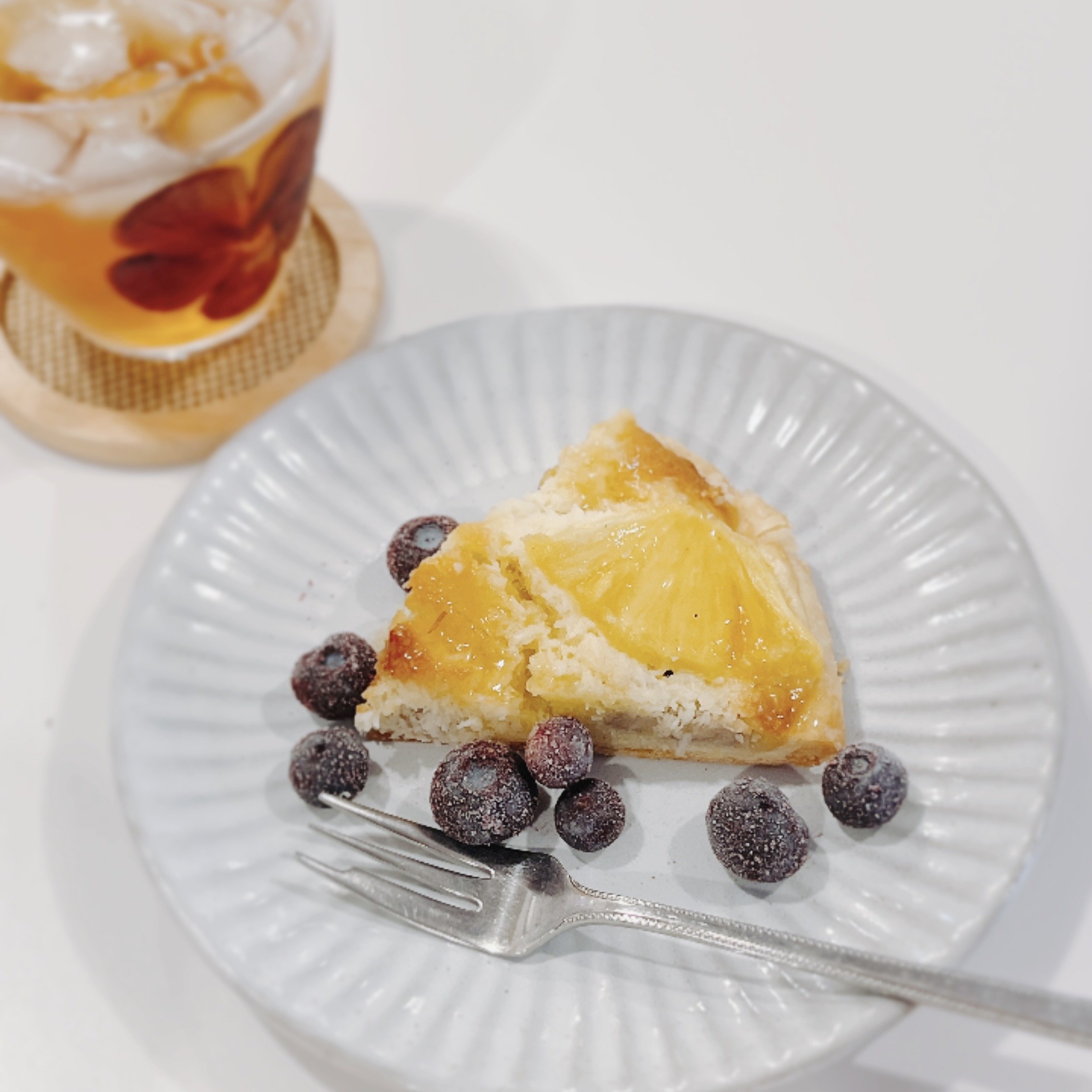 成城石井のオススメのフード「ゴールデンパインと田辺農園バナナのココナッツパイ」