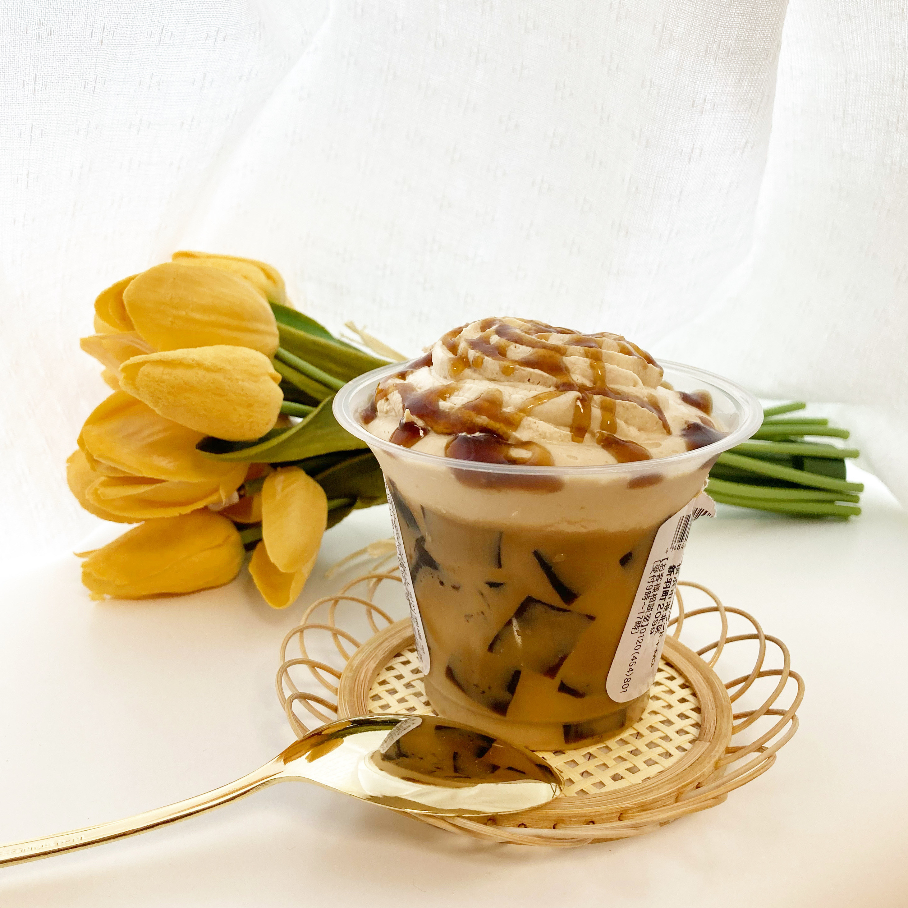 FamilyMart（ファミリーマート）の大人スイーツ「クリームたっぷりコーヒーゼリー」