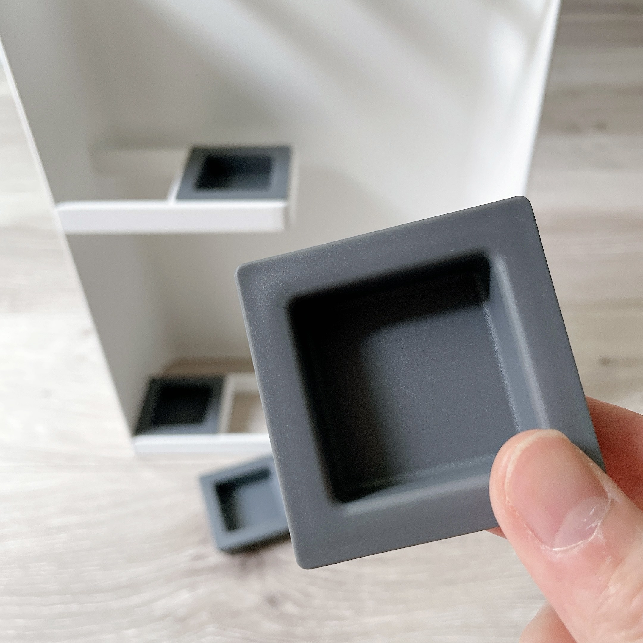 CAINZ(カインズ)のおすすめの便利グッズ「折りたたみ傘も置けるアンブレラスタンド」