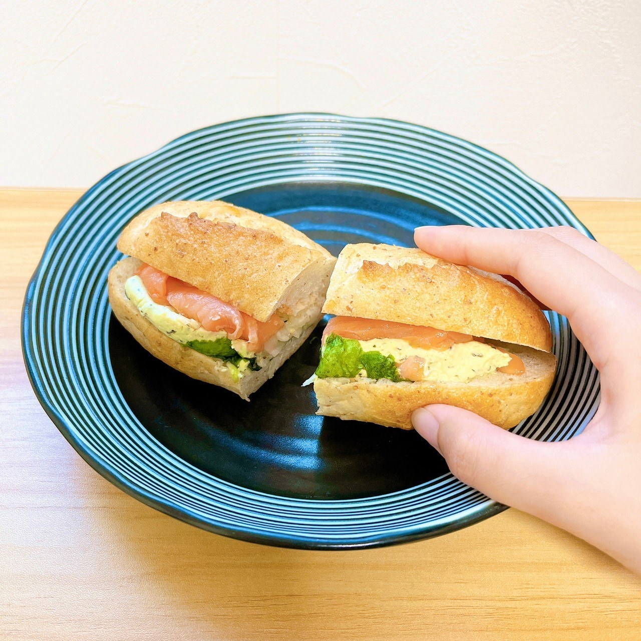 セブン-イレブンのオススメのパン「さちかおり使用バゲットスモークサーモン」