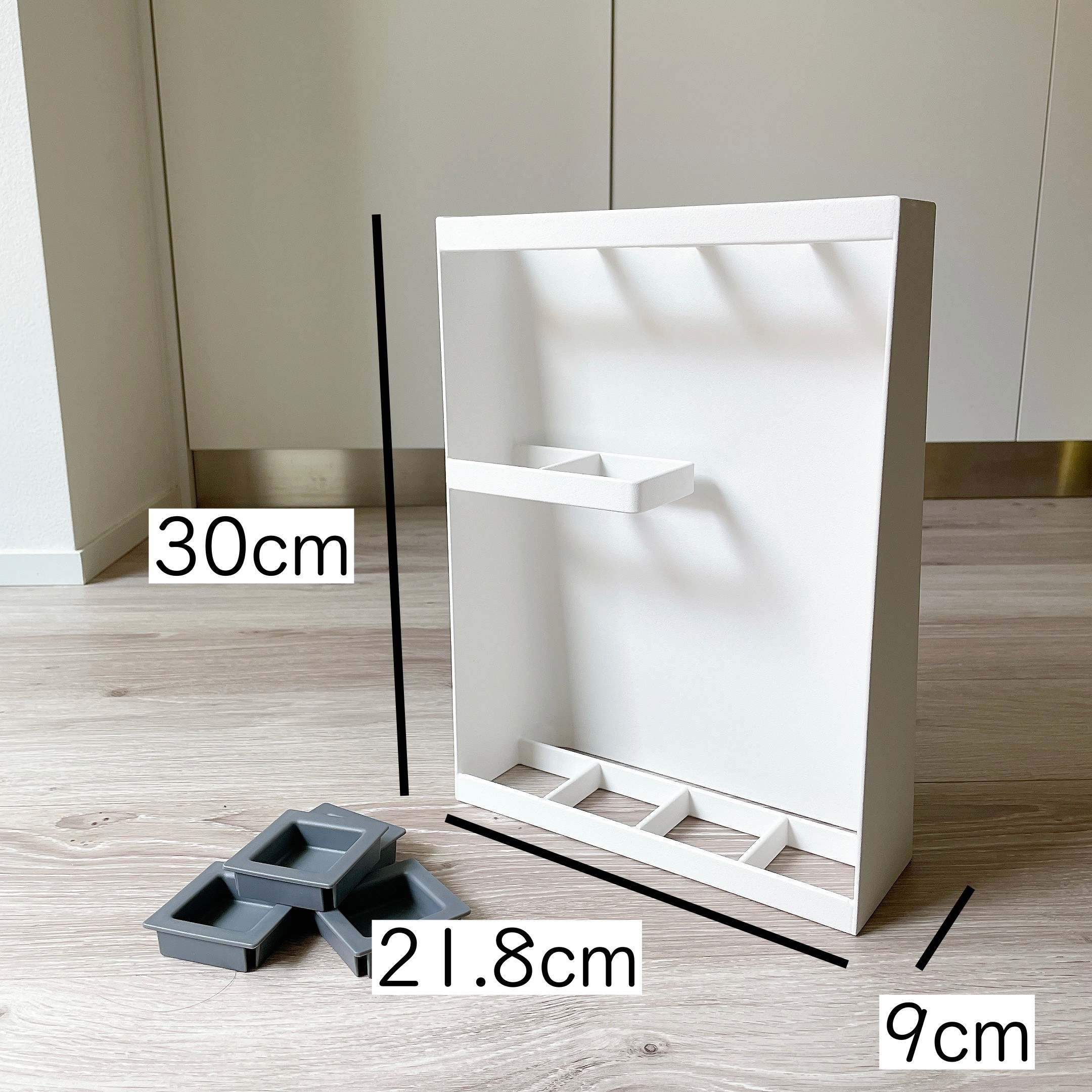 CAINZ(カインズ)のおすすめの便利グッズ「折りたたみ傘も置けるアンブレラスタンド」